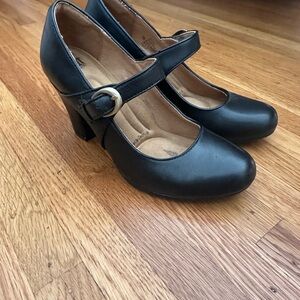 Black Mary Jane Heels